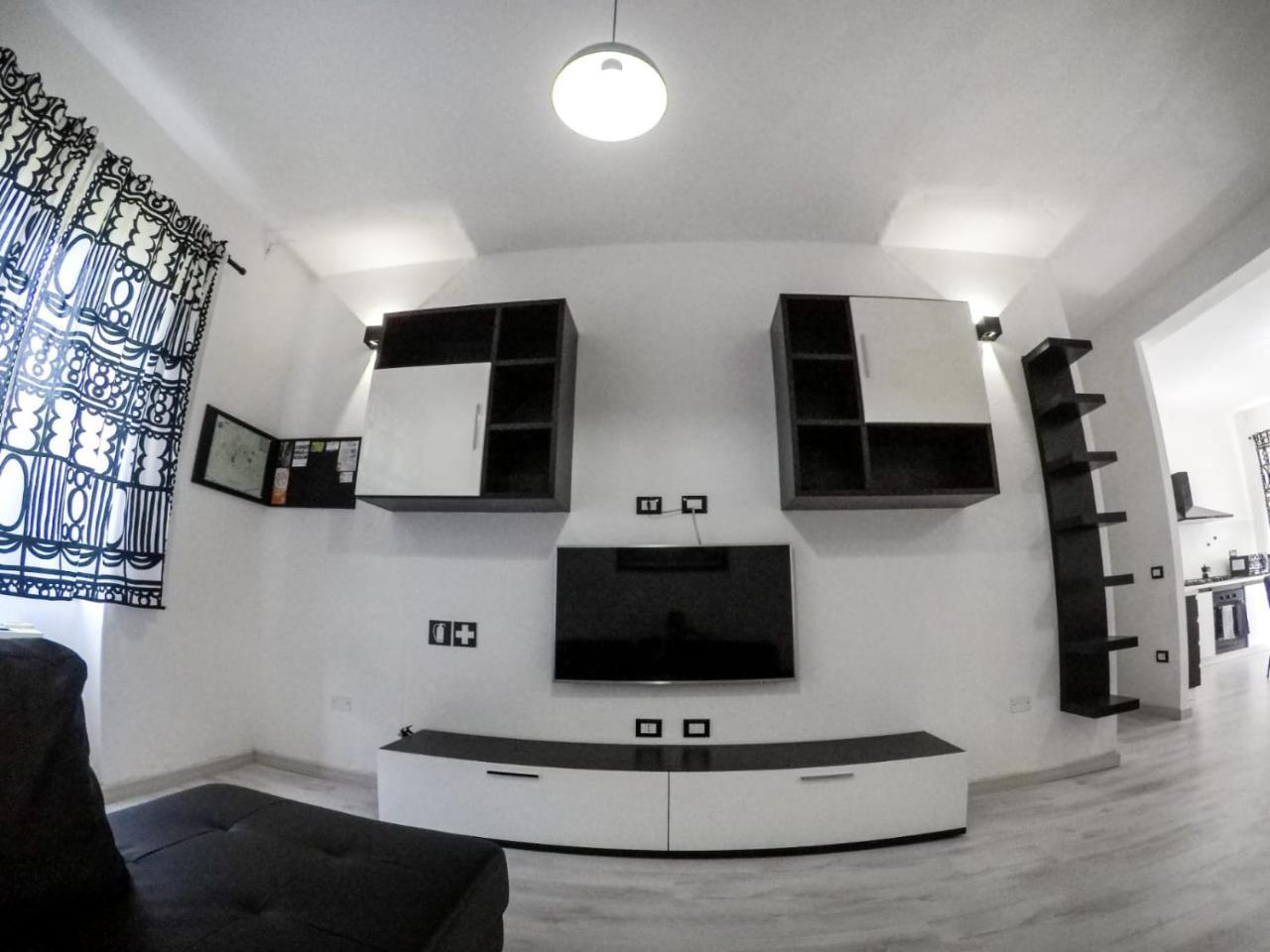 Black&White Guest House Иглесиас Экстерьер фото